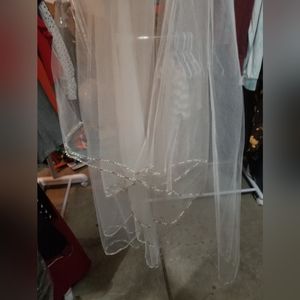 David's Bridal veil